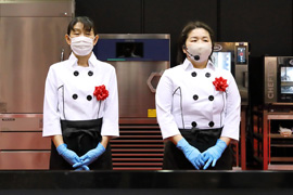セントケア東京(株)アルタクラッセ二子玉川吉野 栄里子氏・村田 幸江氏